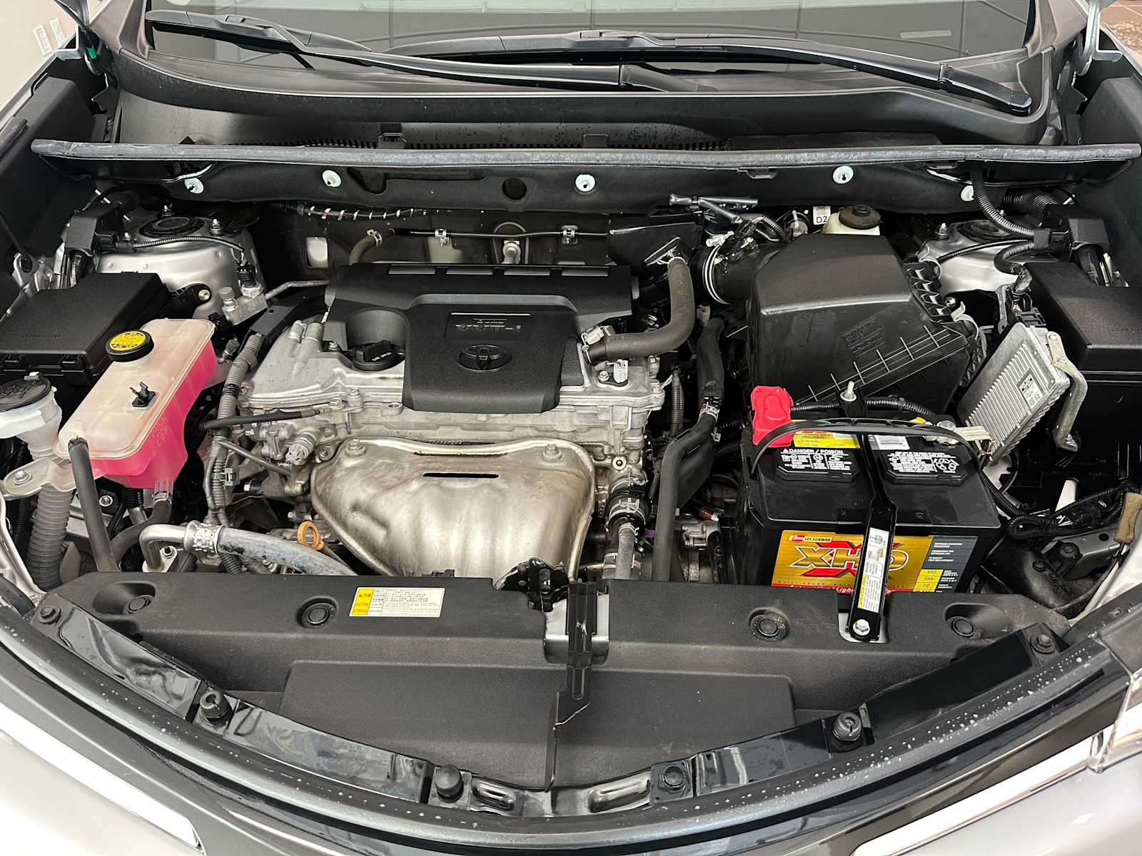 Thumbnail: 2018 Toyota RAV4 - 9