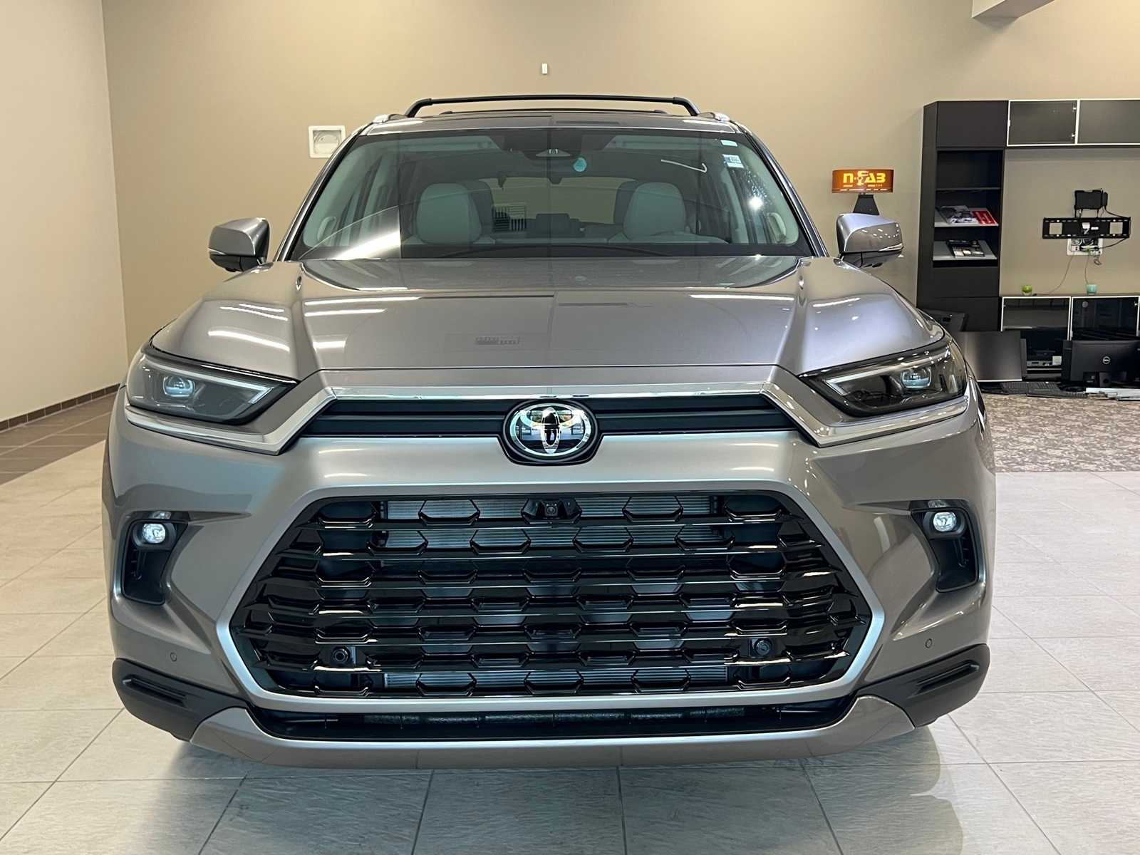 Thumbnail: 2026 Toyota Grand Highlander - 8