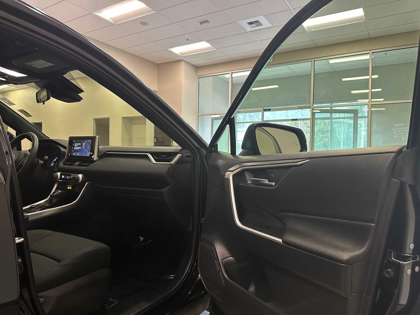 Thumbnail: 2024 Toyota RAV4 - 30