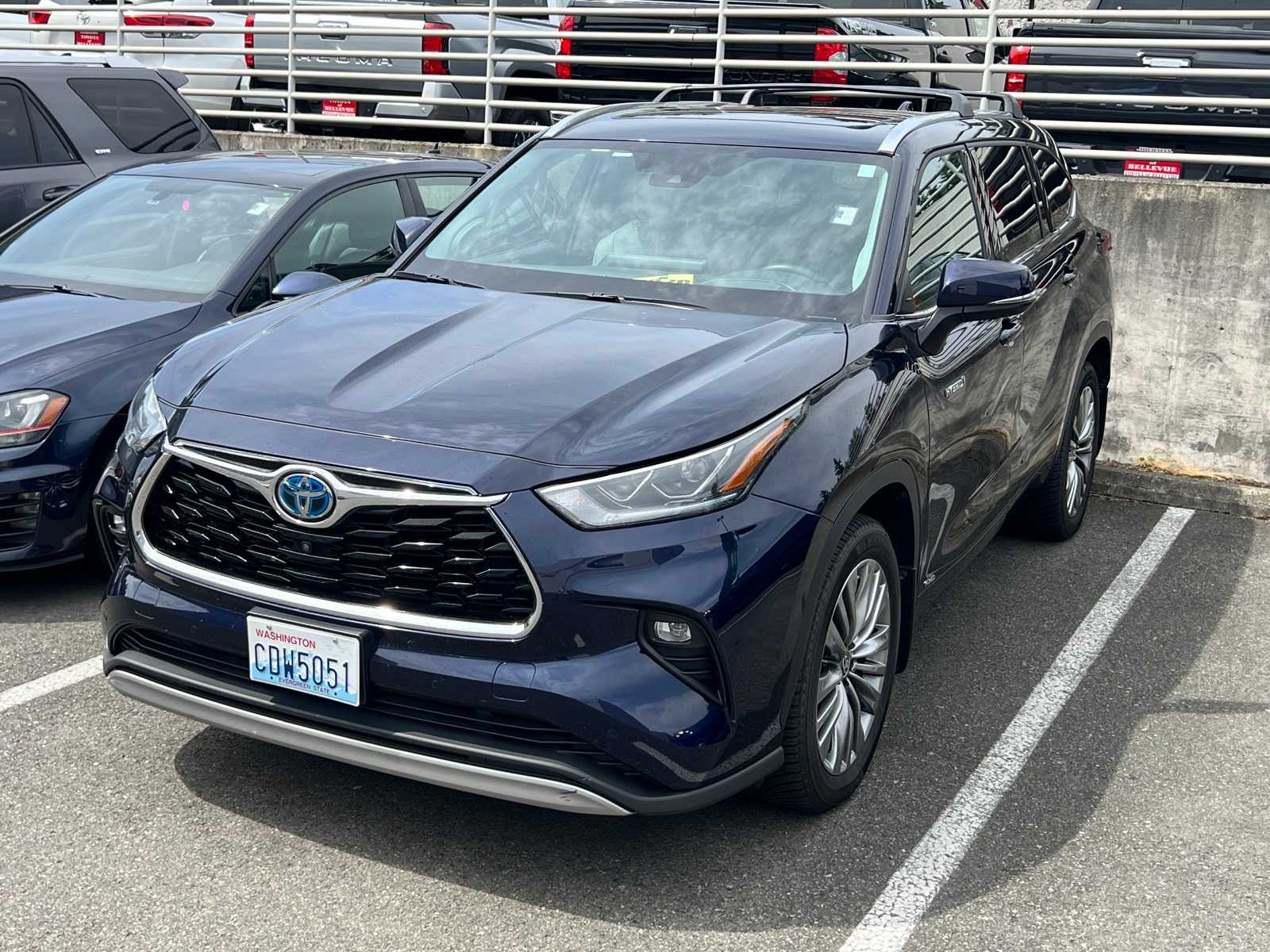 Thumbnail: 2021 Toyota Highlander - 1