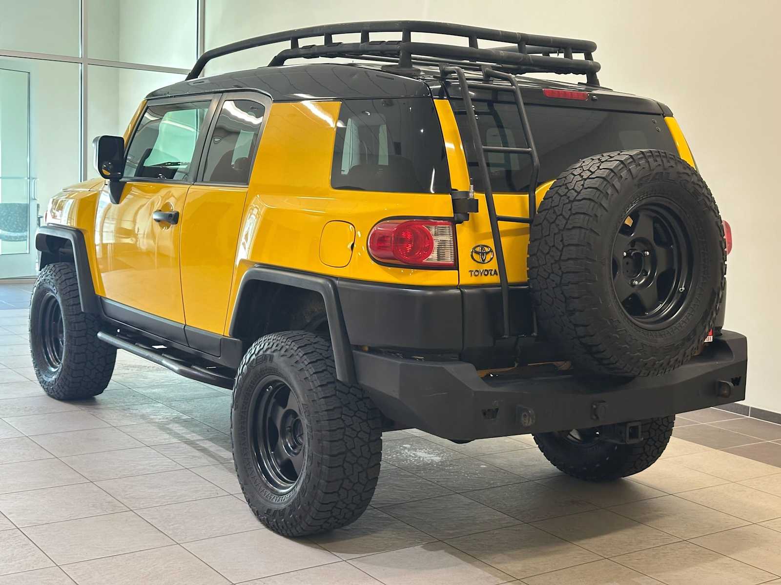 Thumbnail: 2008 Toyota FJ Cruiser - 5