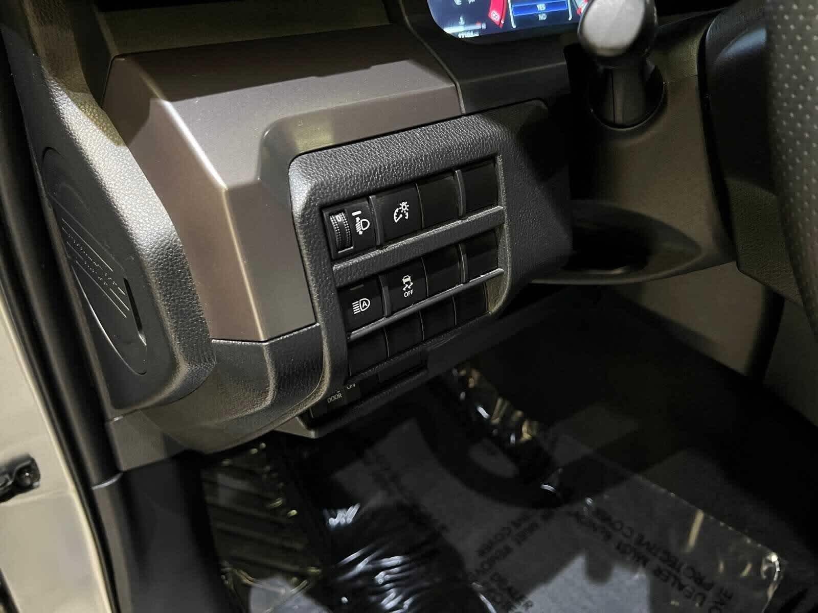 Thumbnail: 2024 Toyota Tacoma - 16