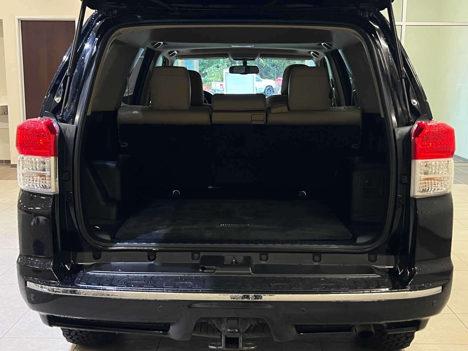 Thumbnail: 2011 Toyota 4Runner - 29