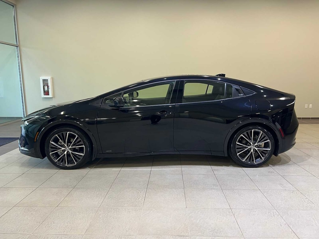 Certified 2024 Toyota Prius XLE Hatchback