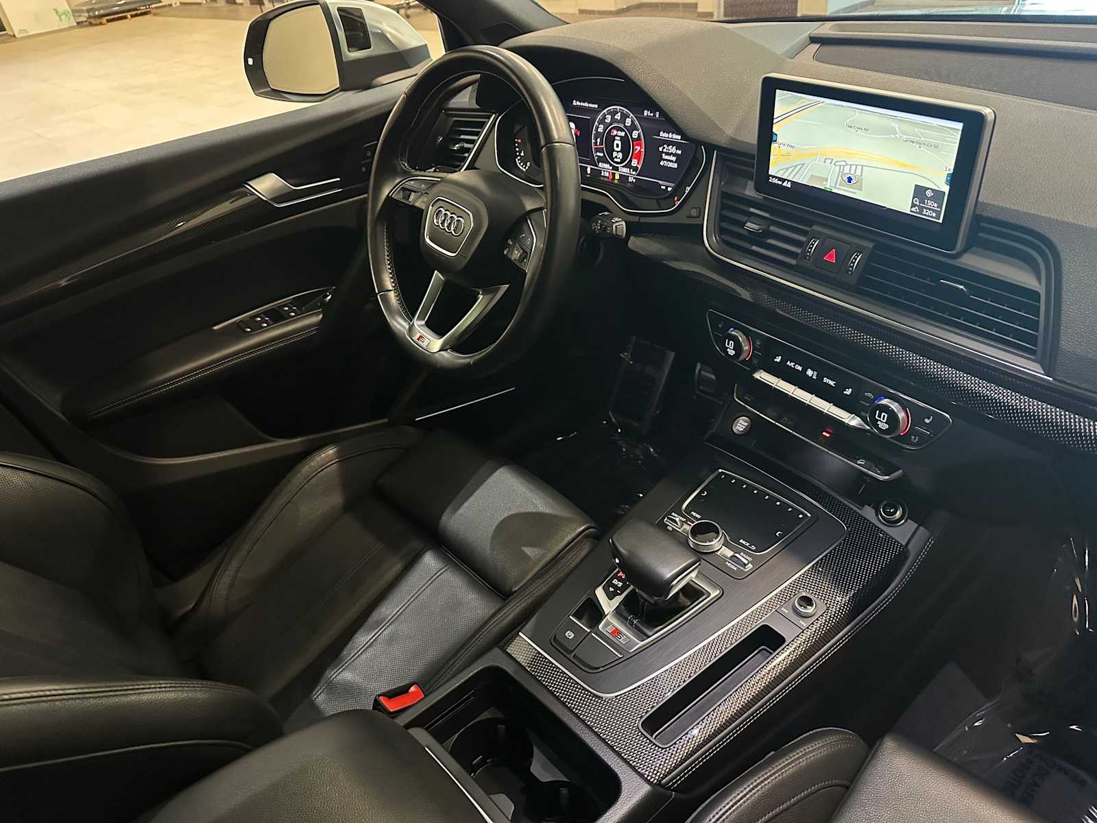Thumbnail: 2018 Audi SQ5 - 30
