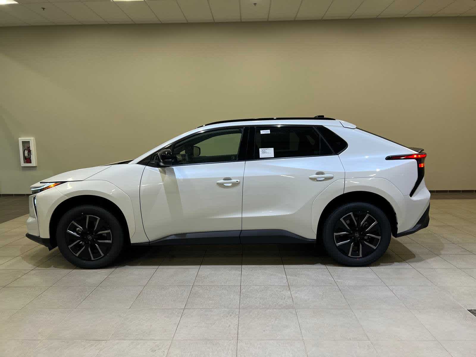 Thumbnail: 2026 Toyota bZ - 3