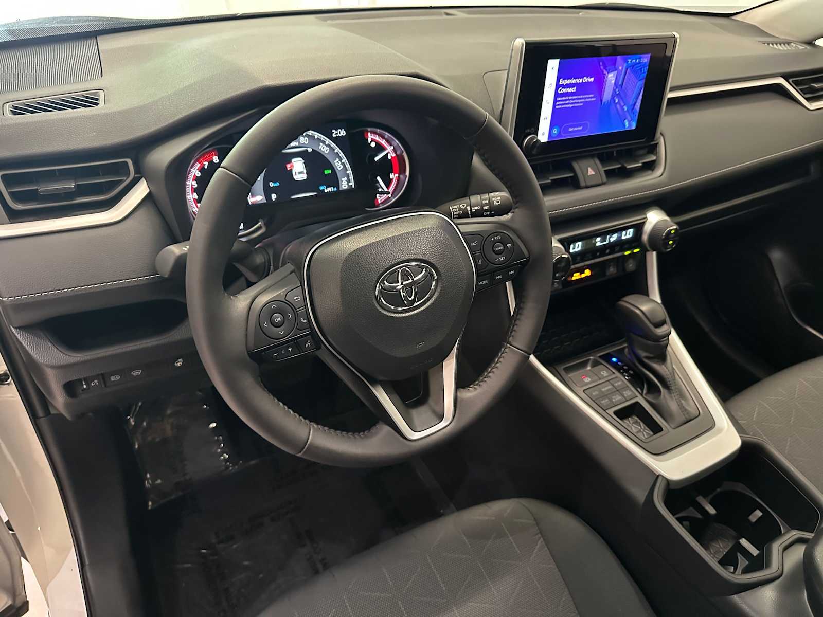 Thumbnail: 2025 Toyota RAV4 - 2