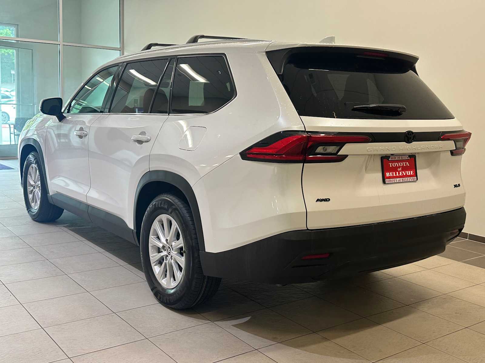 Thumbnail: 2024 Toyota Grand Highlander - 4
