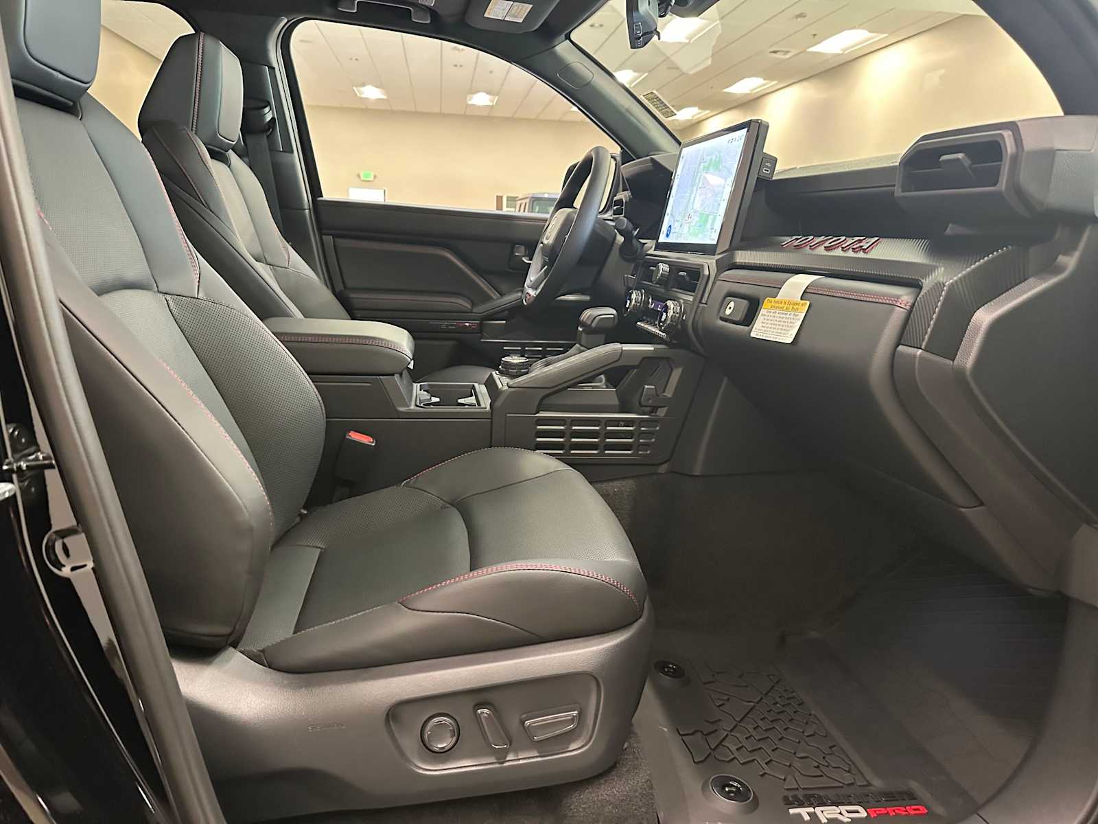 Thumbnail: 2025 Toyota 4Runner - 28