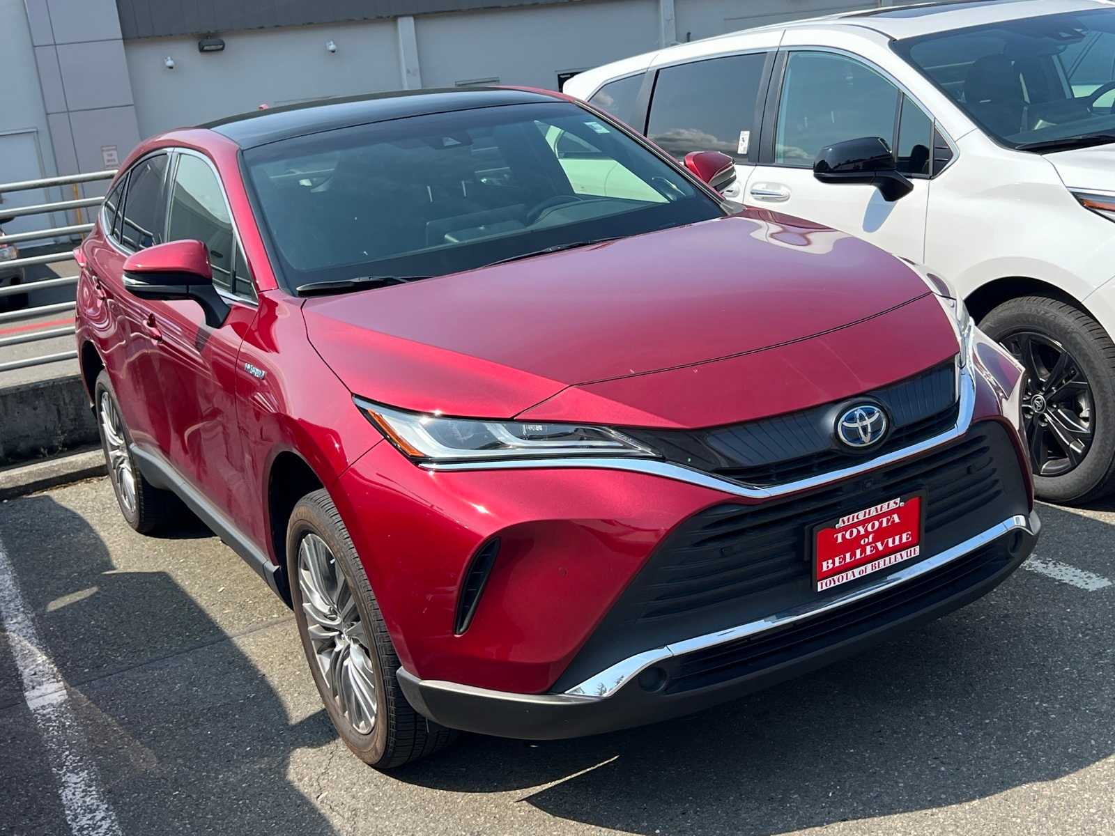 Thumbnail: 2021 Toyota Venza - 3
