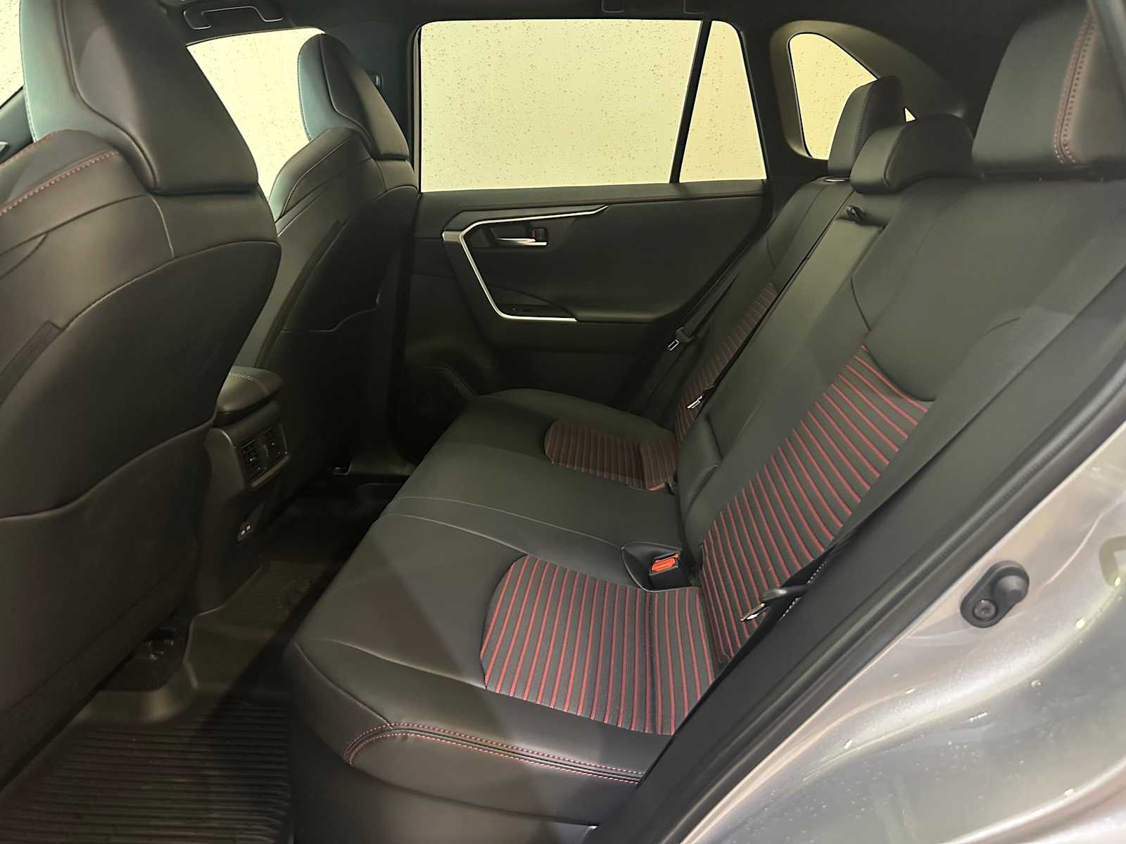 Thumbnail: 2025 Toyota RAV4 - 24