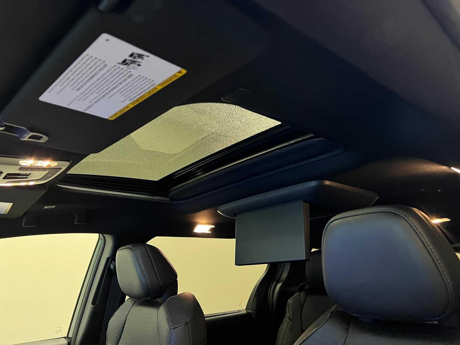 Thumbnail: 2025 Toyota Sienna - 17