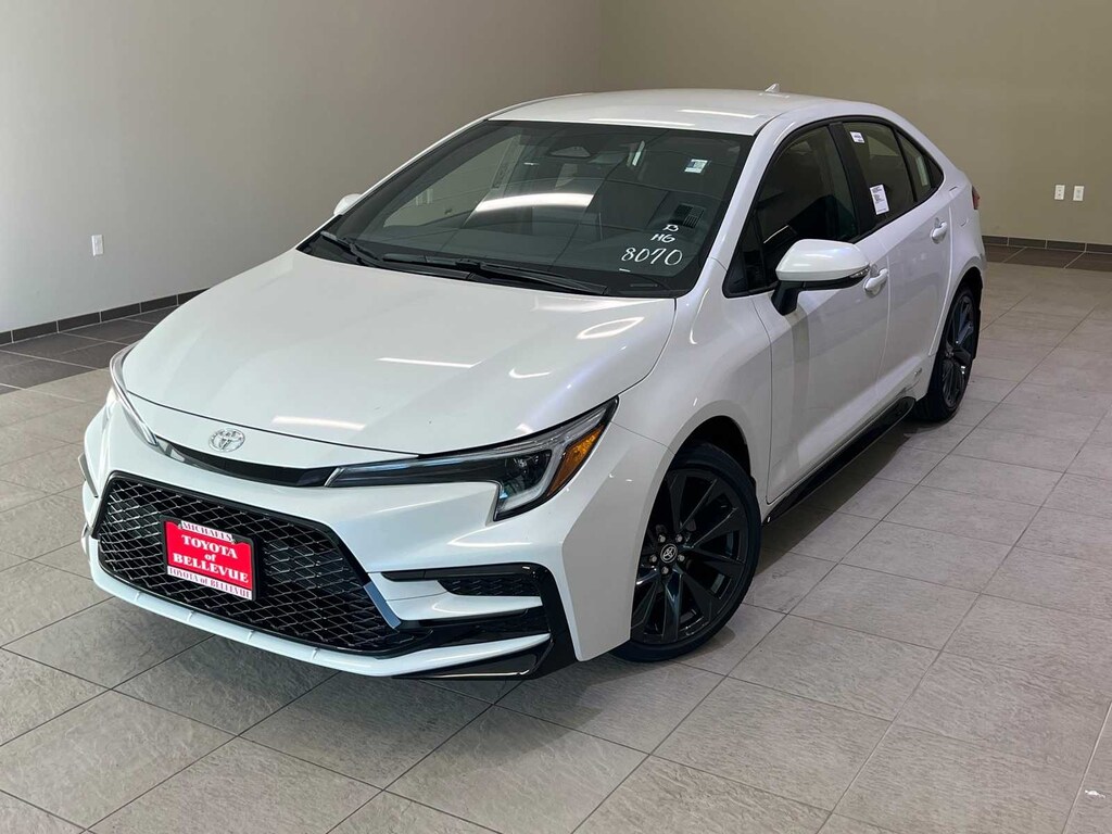 New 2026 Toyota Corolla Hybrid SE Sedan