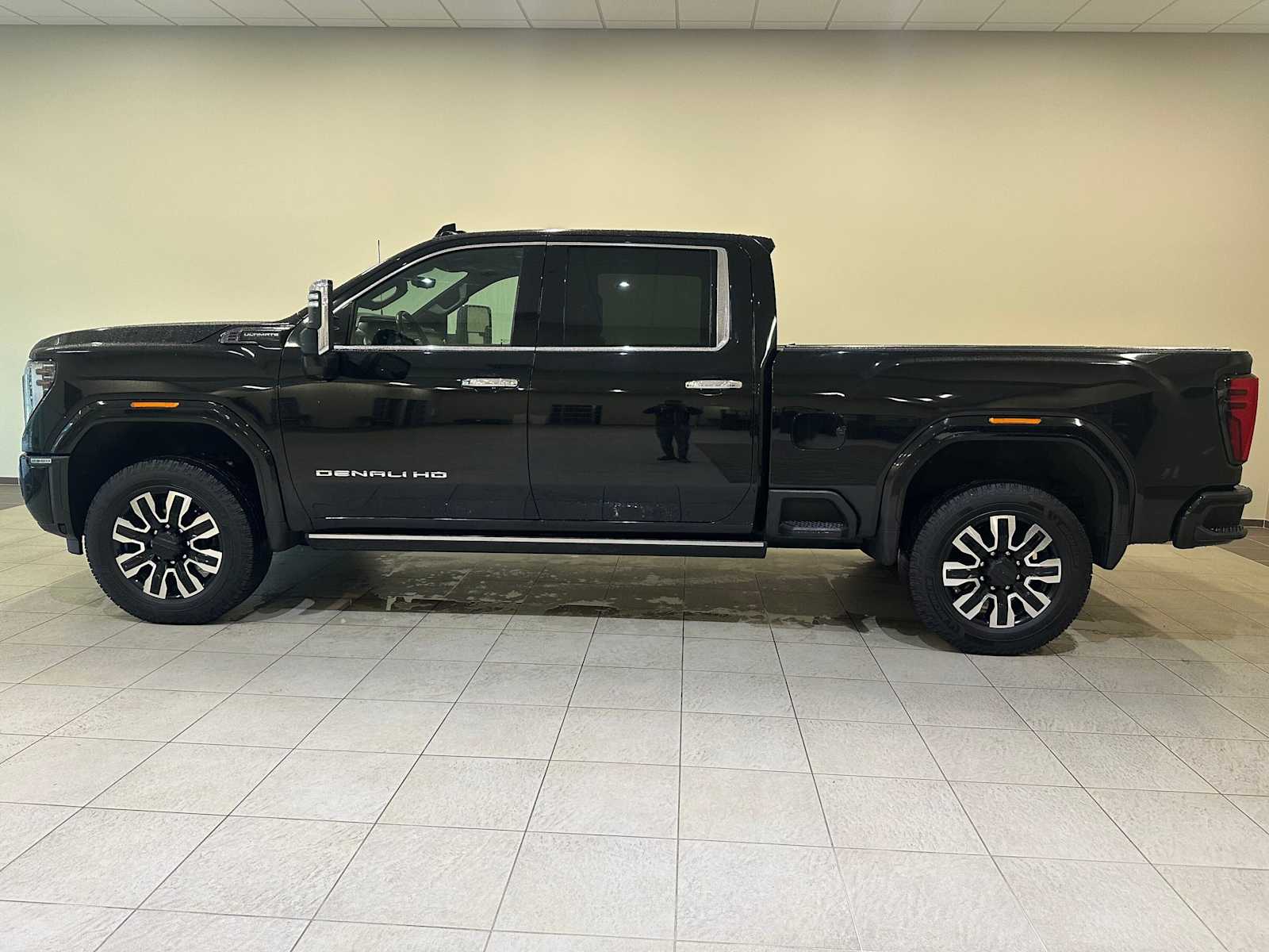 Thumbnail: 2024 GMC Sierra 2500 - 3