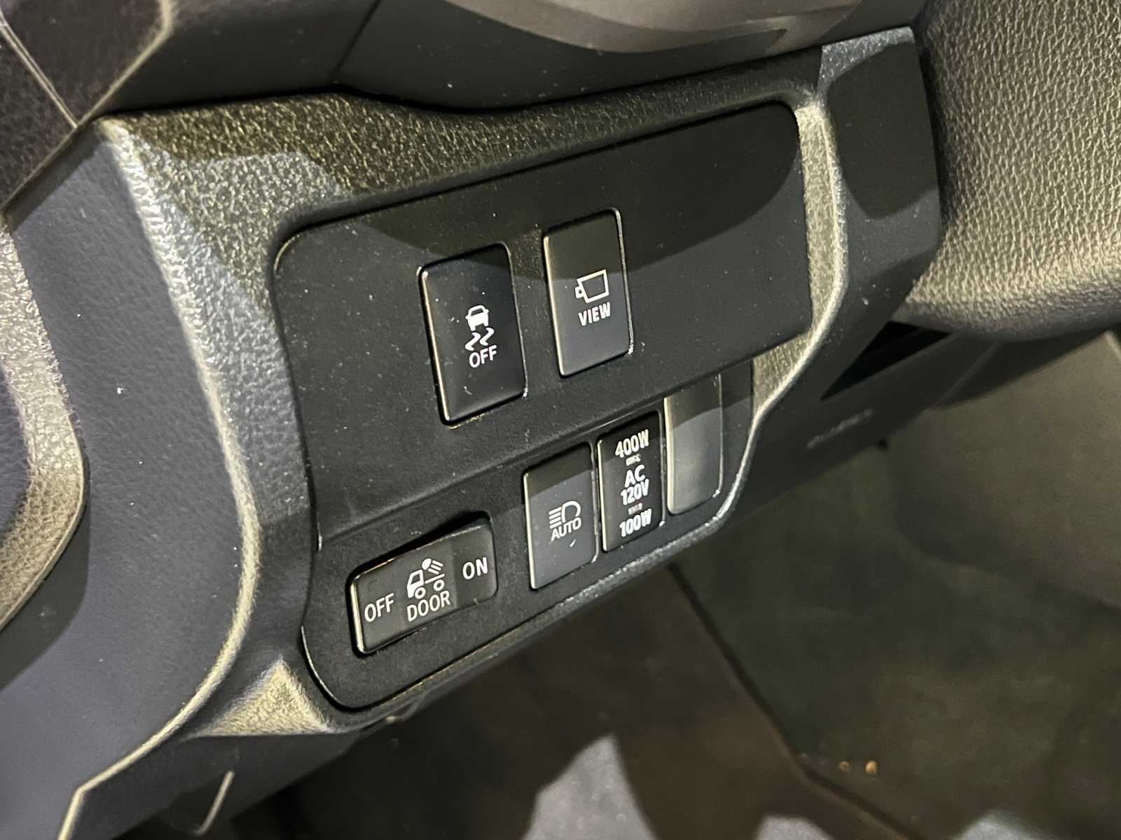 Thumbnail: 2023 Toyota Tacoma - 16