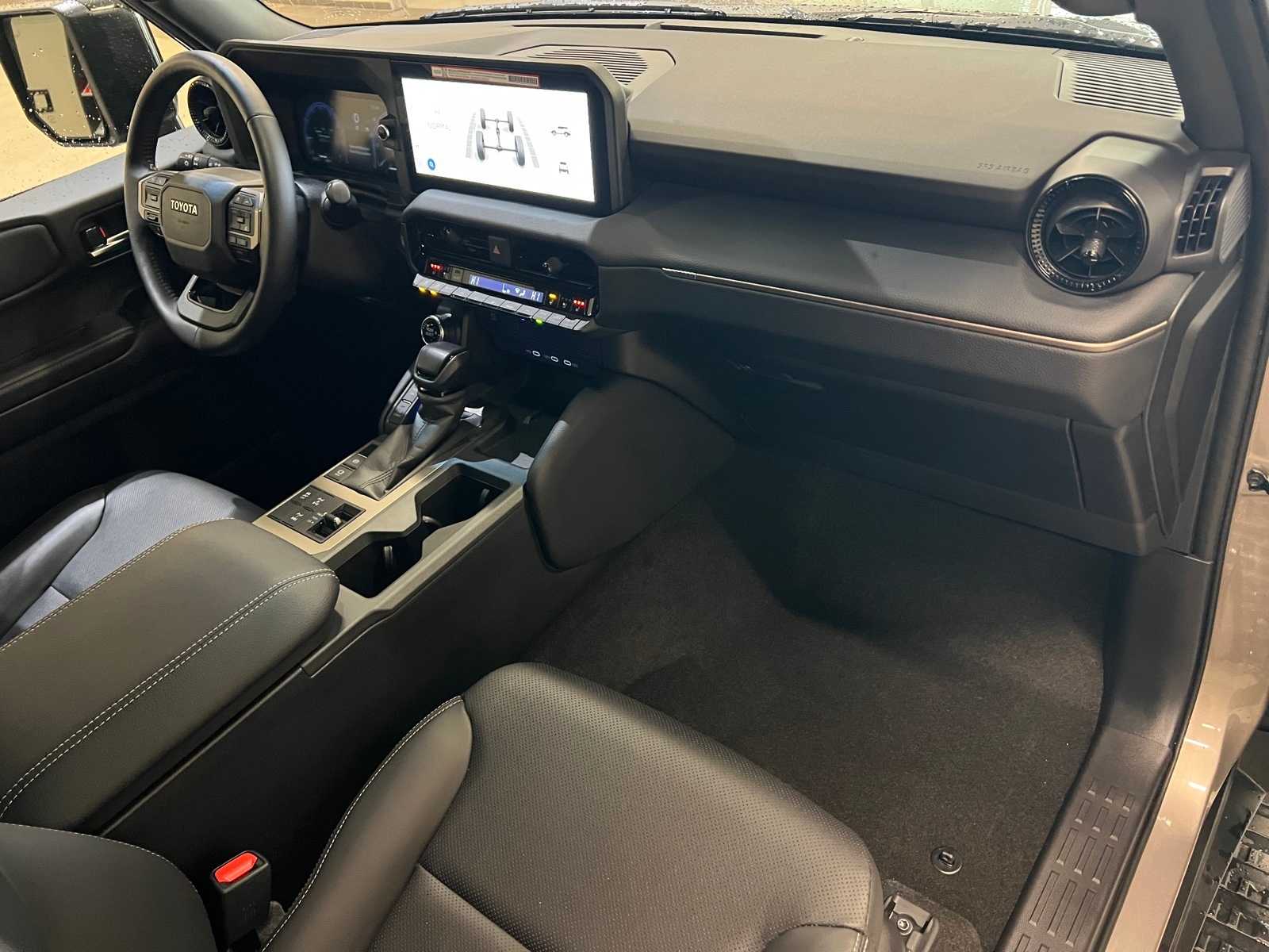 Thumbnail: 2025 Toyota Land Cruiser - 15