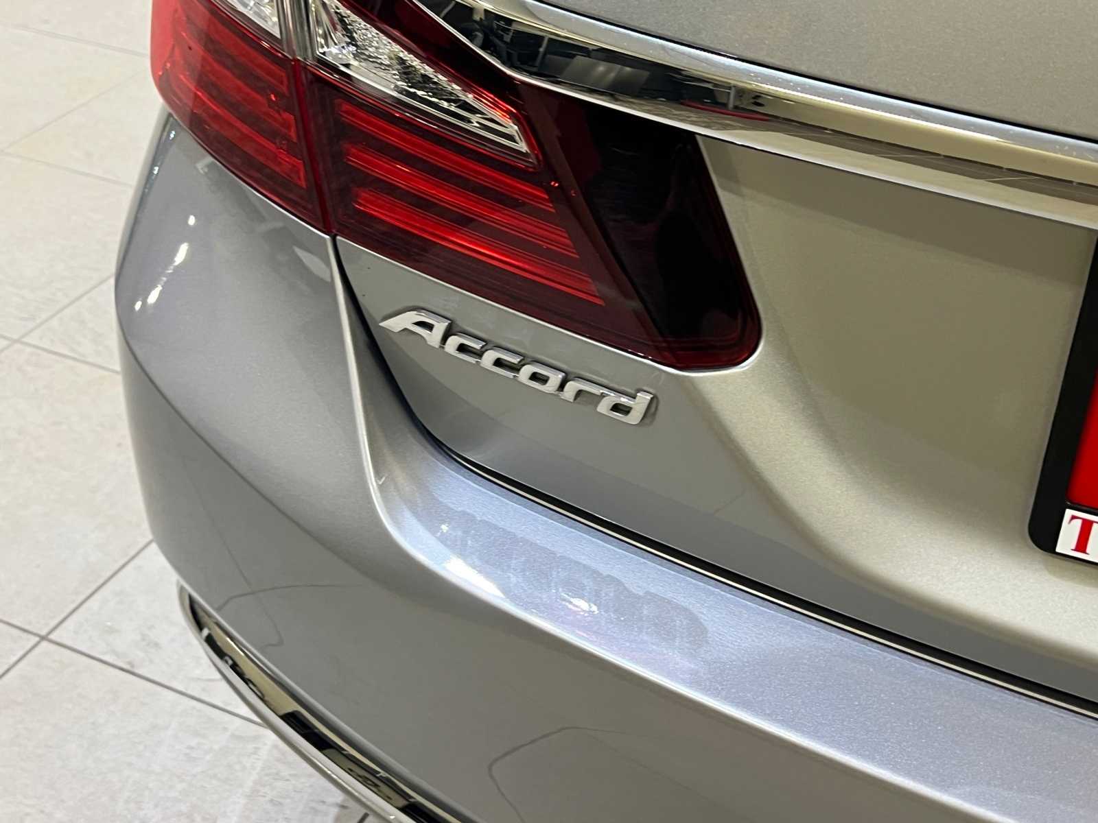 Thumbnail: 2017 Honda Accord - 6