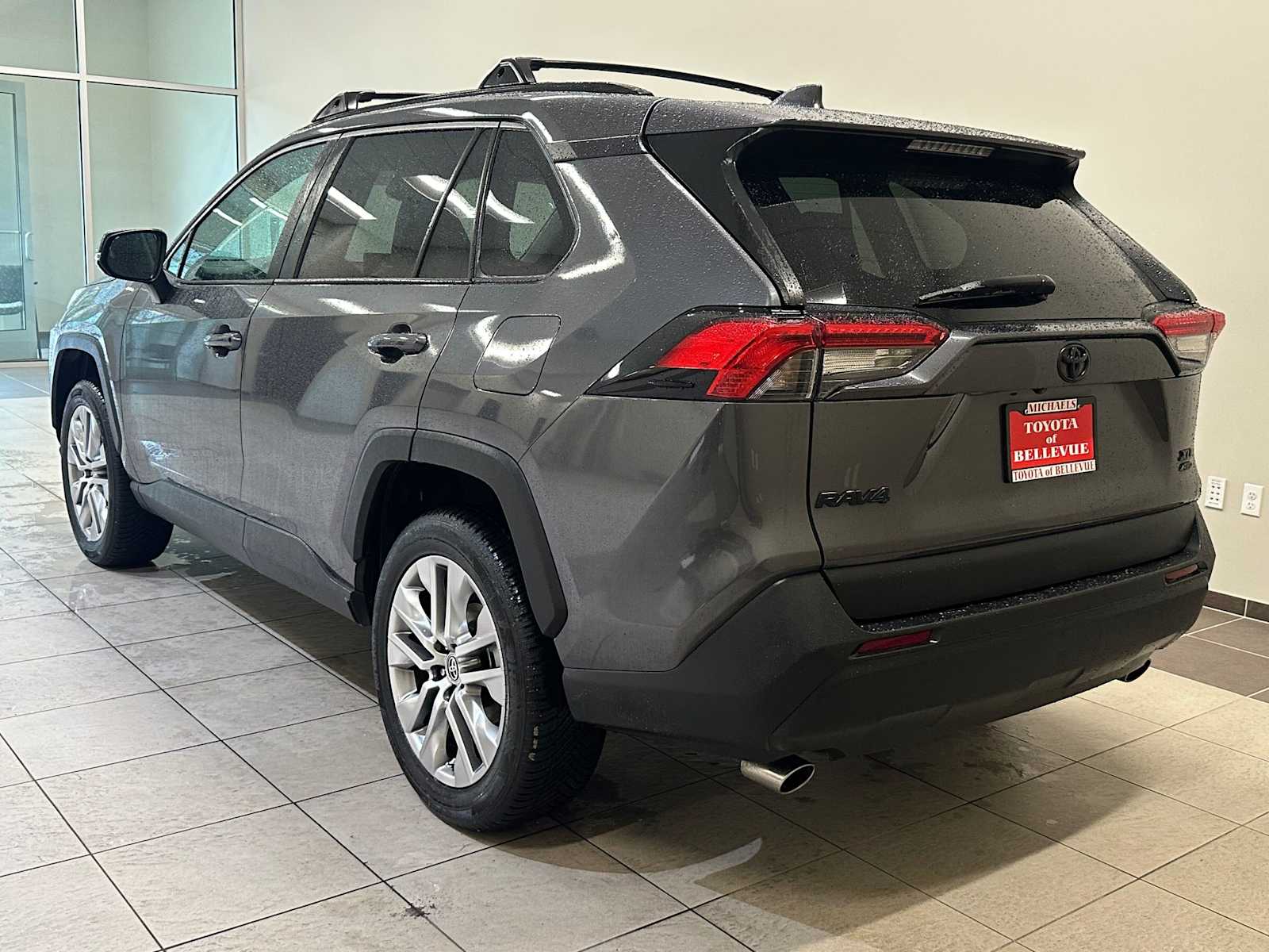 Thumbnail: 2022 Toyota RAV4 - 4