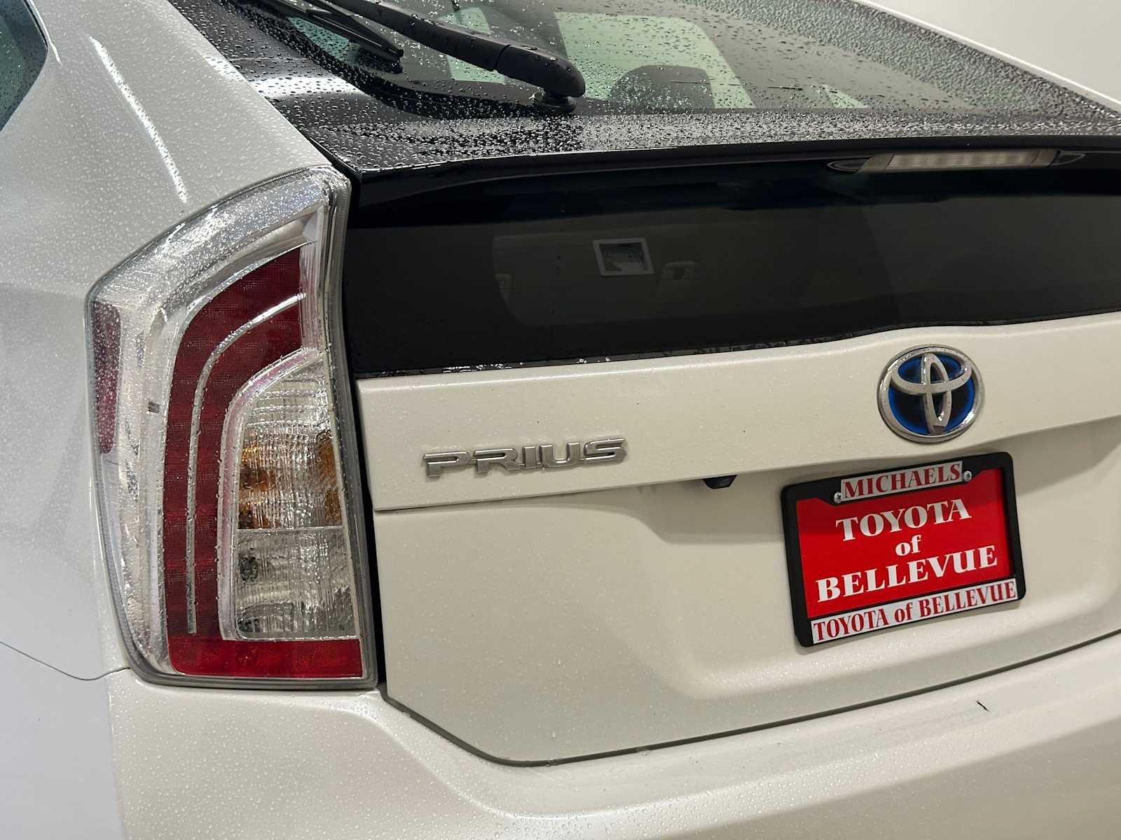 Thumbnail: 2012 Toyota Prius - 7