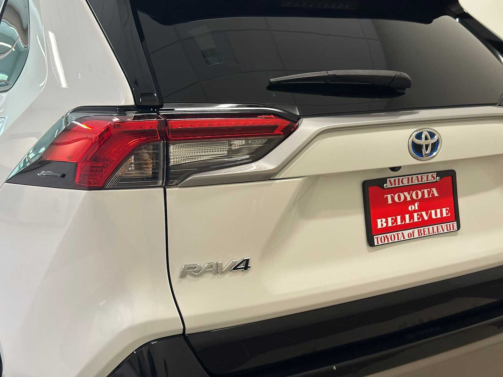 Thumbnail: 2023 Toyota RAV4 - 7