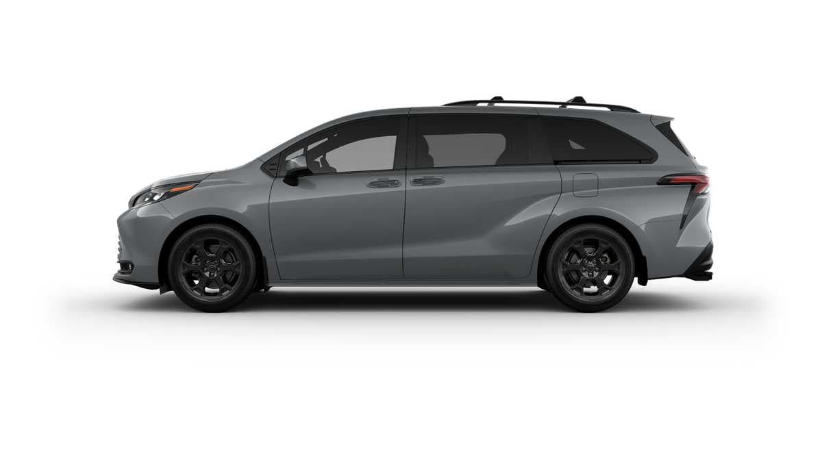 Thumbnail: 2025 Toyota Sienna - 4