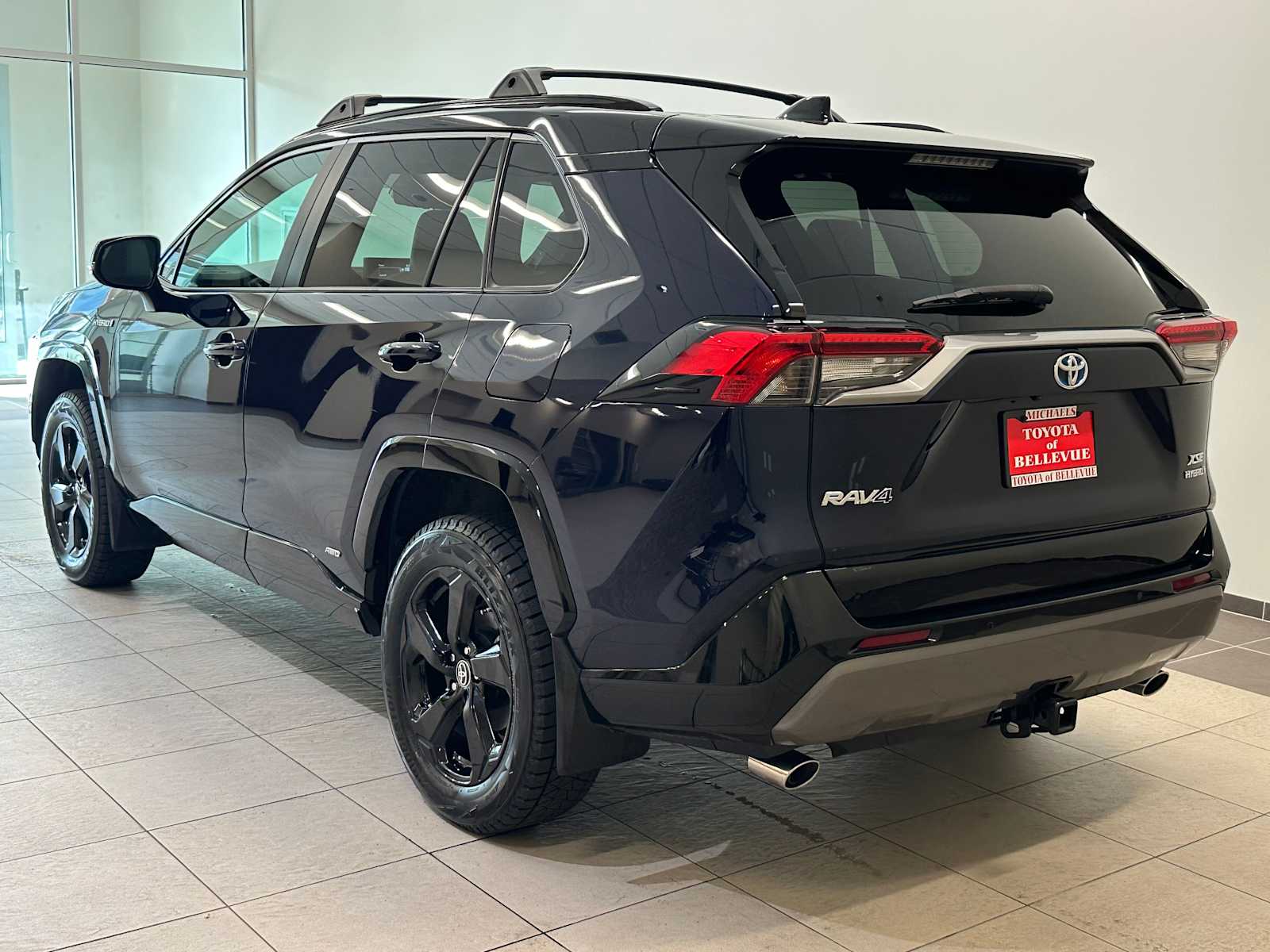 Thumbnail: 2021 Toyota RAV4 - 4