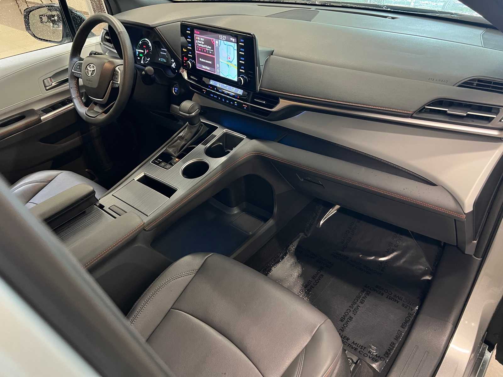 Thumbnail: 2024 Toyota Sienna - 15