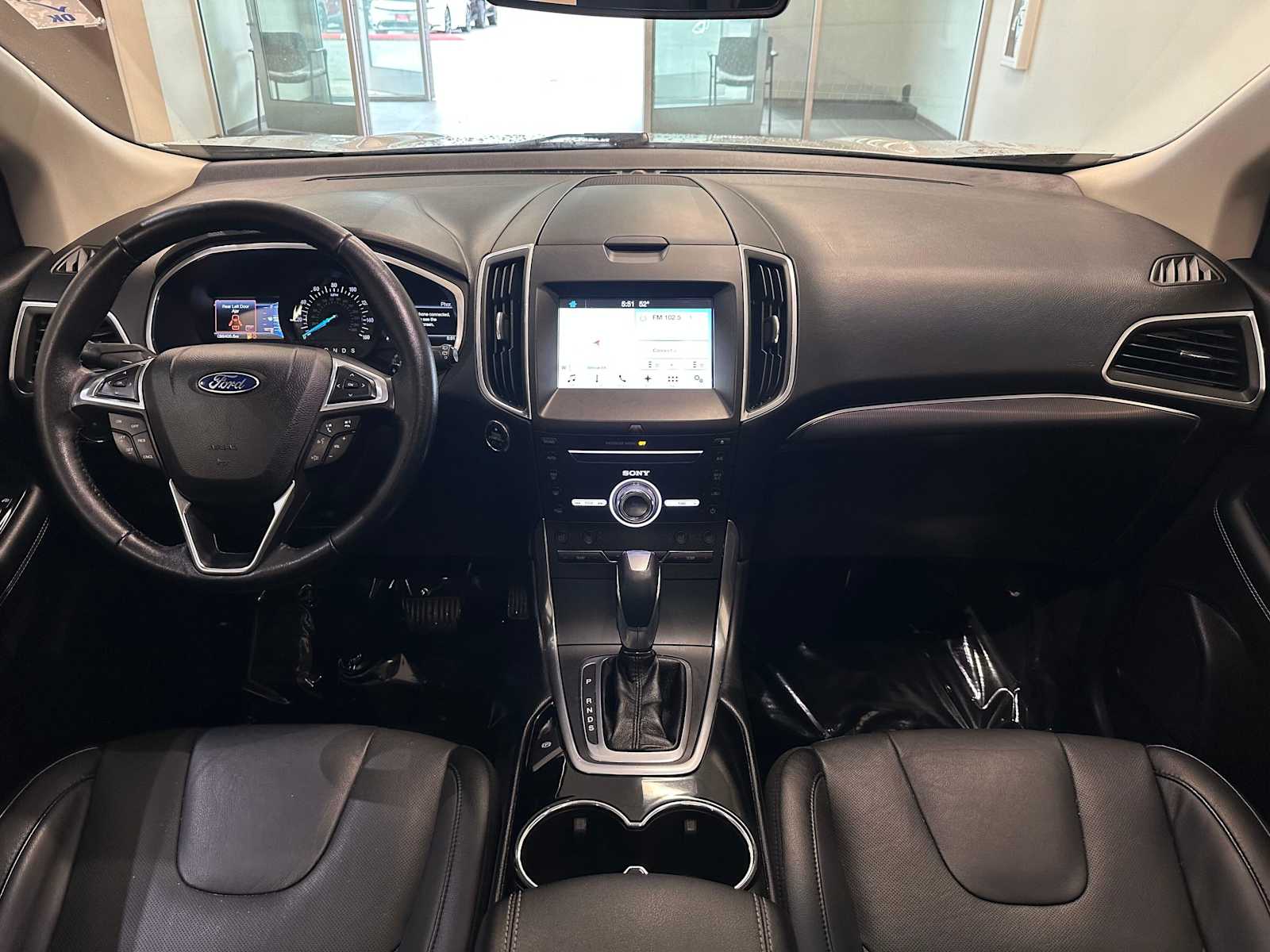 Thumbnail: 2017 Ford Edge - 15