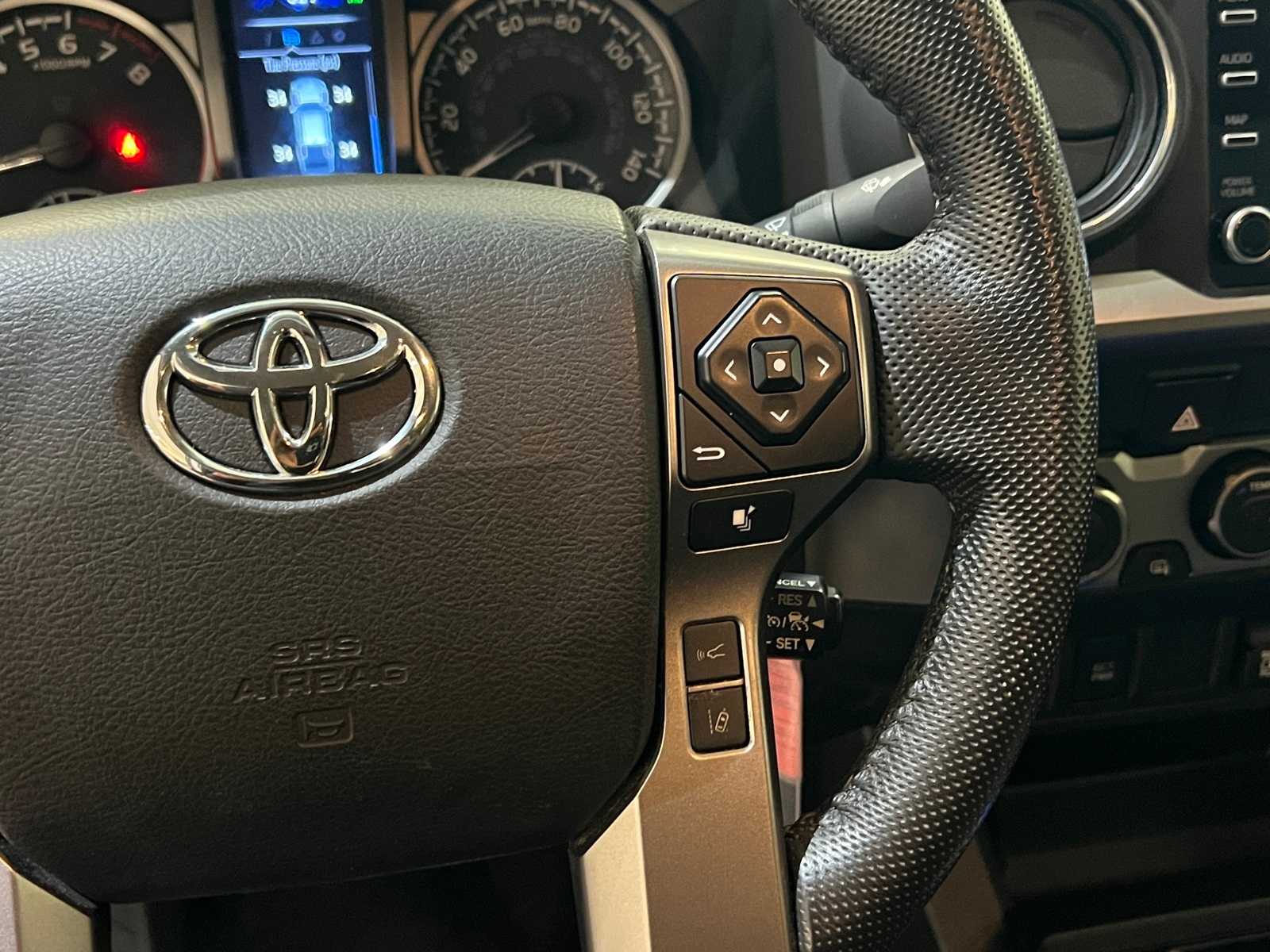 Thumbnail: 2022 Toyota Tacoma - 18