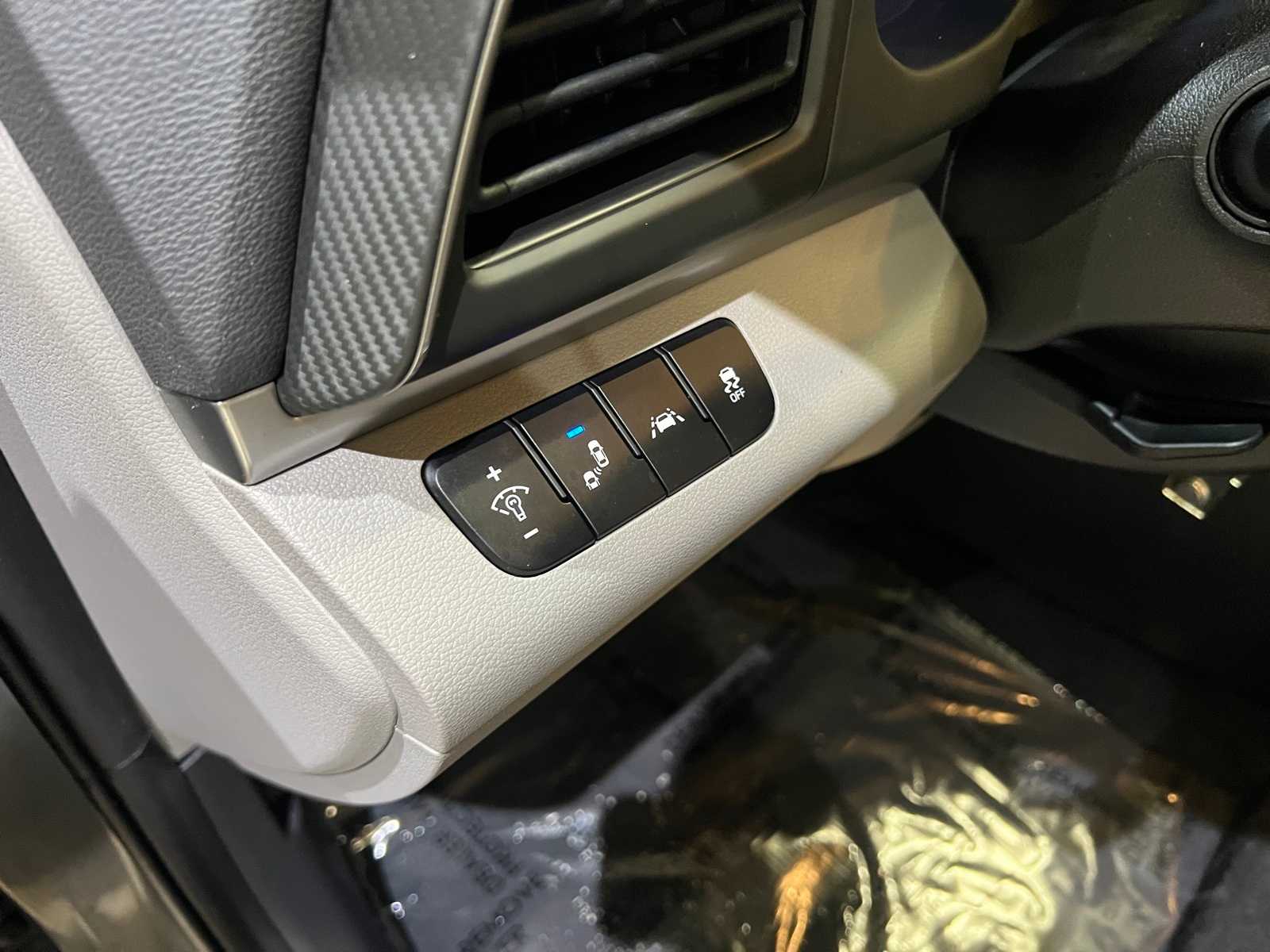 Thumbnail: 2019 Hyundai Elantra - 15