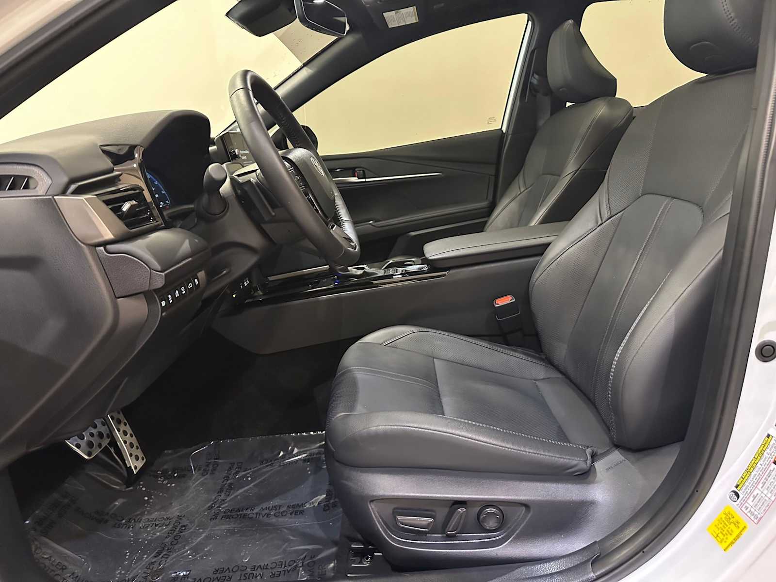 Thumbnail: 2025 Toyota Camry - 22