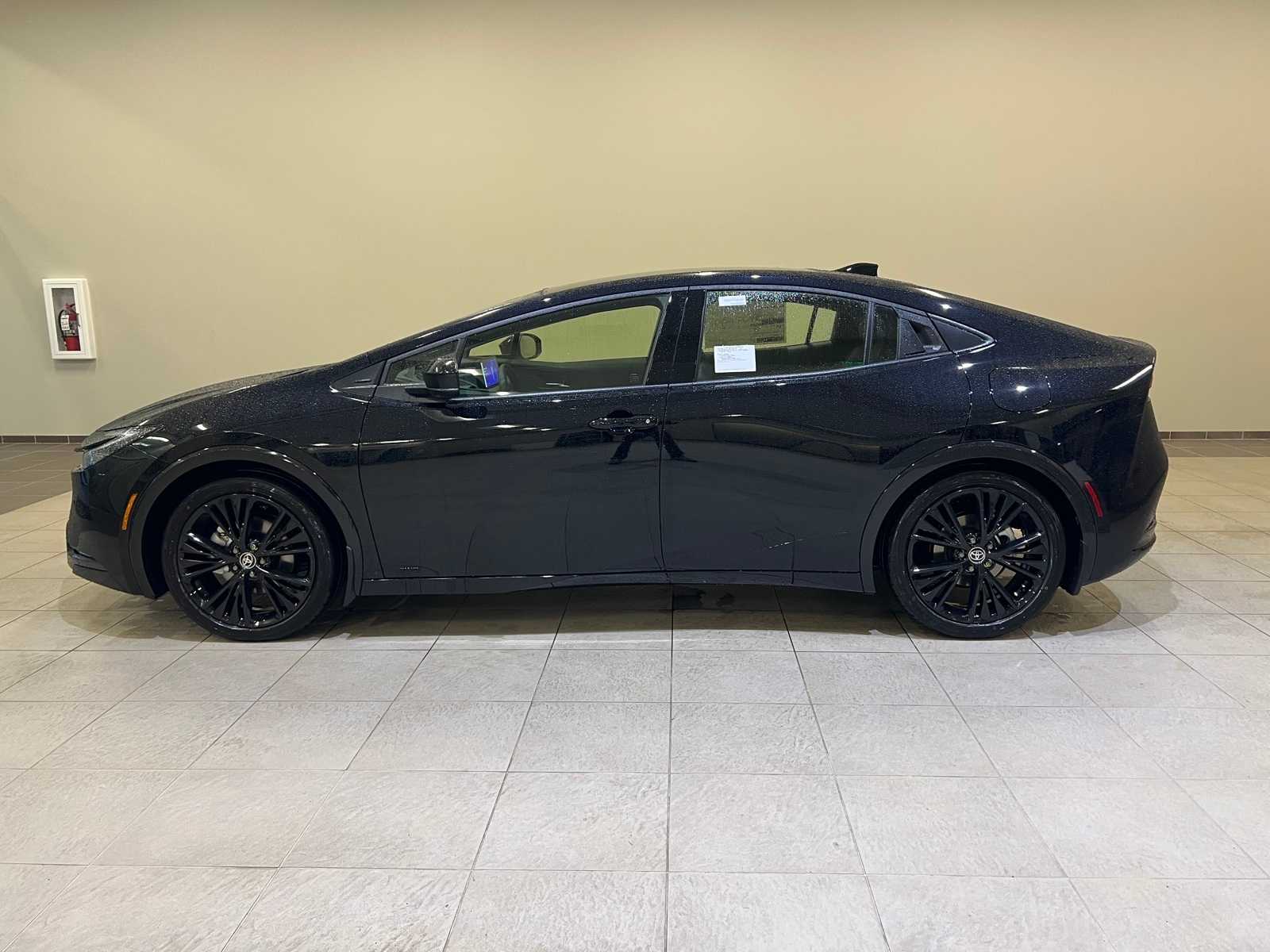 Thumbnail: 2026 Toyota Prius - 3