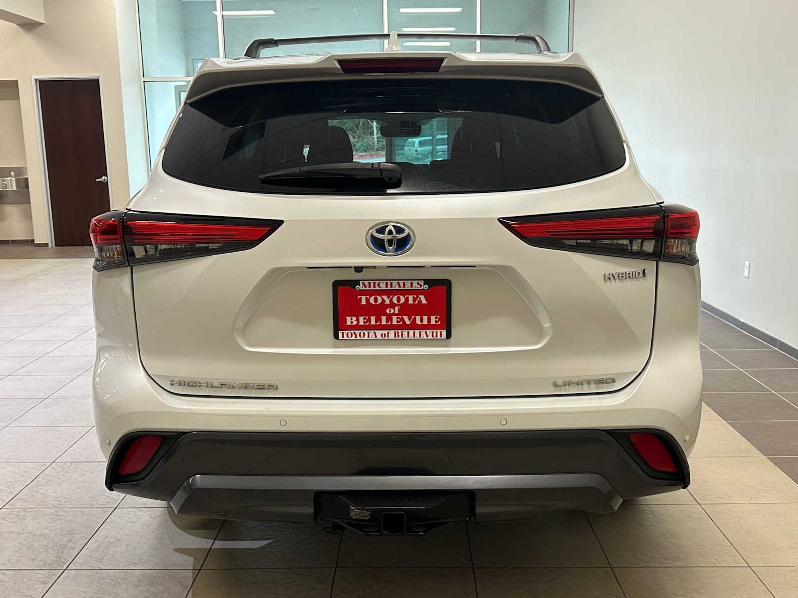 Thumbnail: 2022 Toyota Highlander - 5