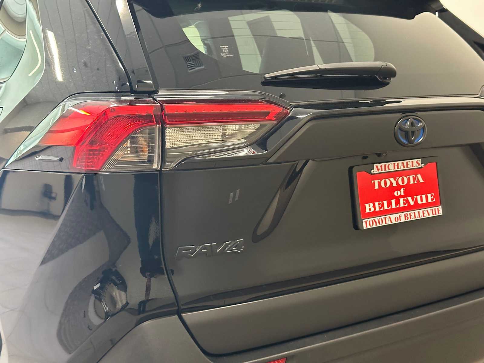 Thumbnail: 2023 Toyota RAV4 - 7