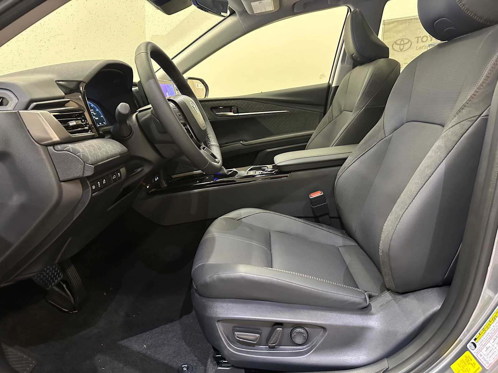 Thumbnail: 2026 Toyota Camry - 22