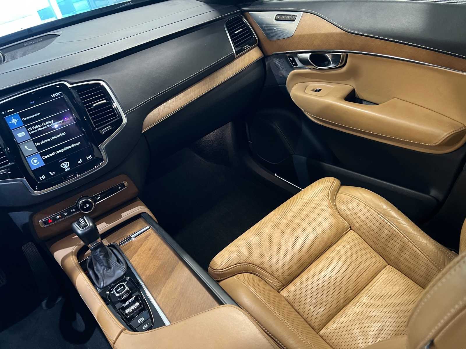 Thumbnail: 2017 Volvo XC90 - 11