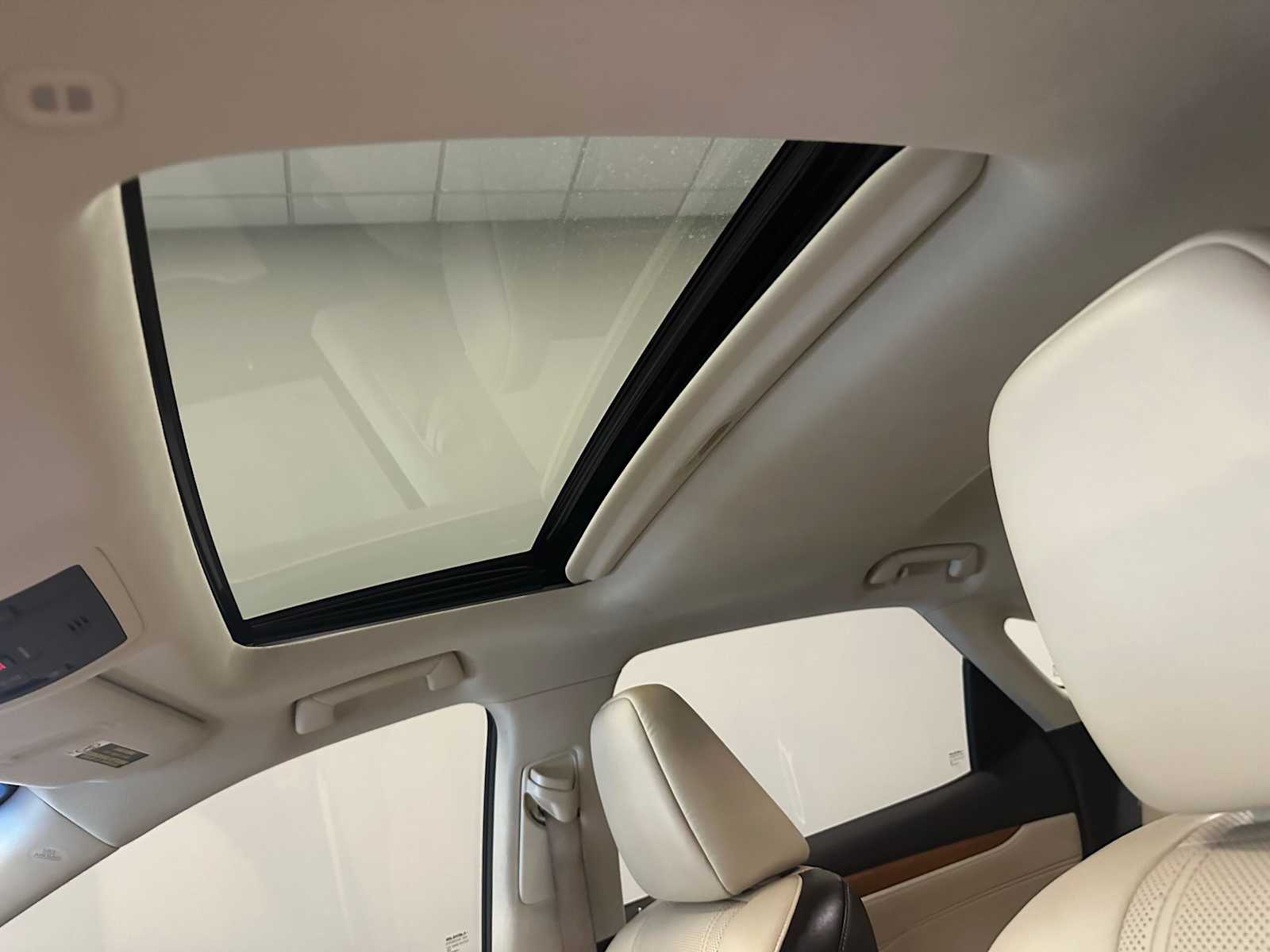 Thumbnail: 2016 Lexus RX - 23