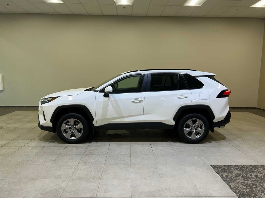 New 2025 Toyota RAV4 XLE SUV
