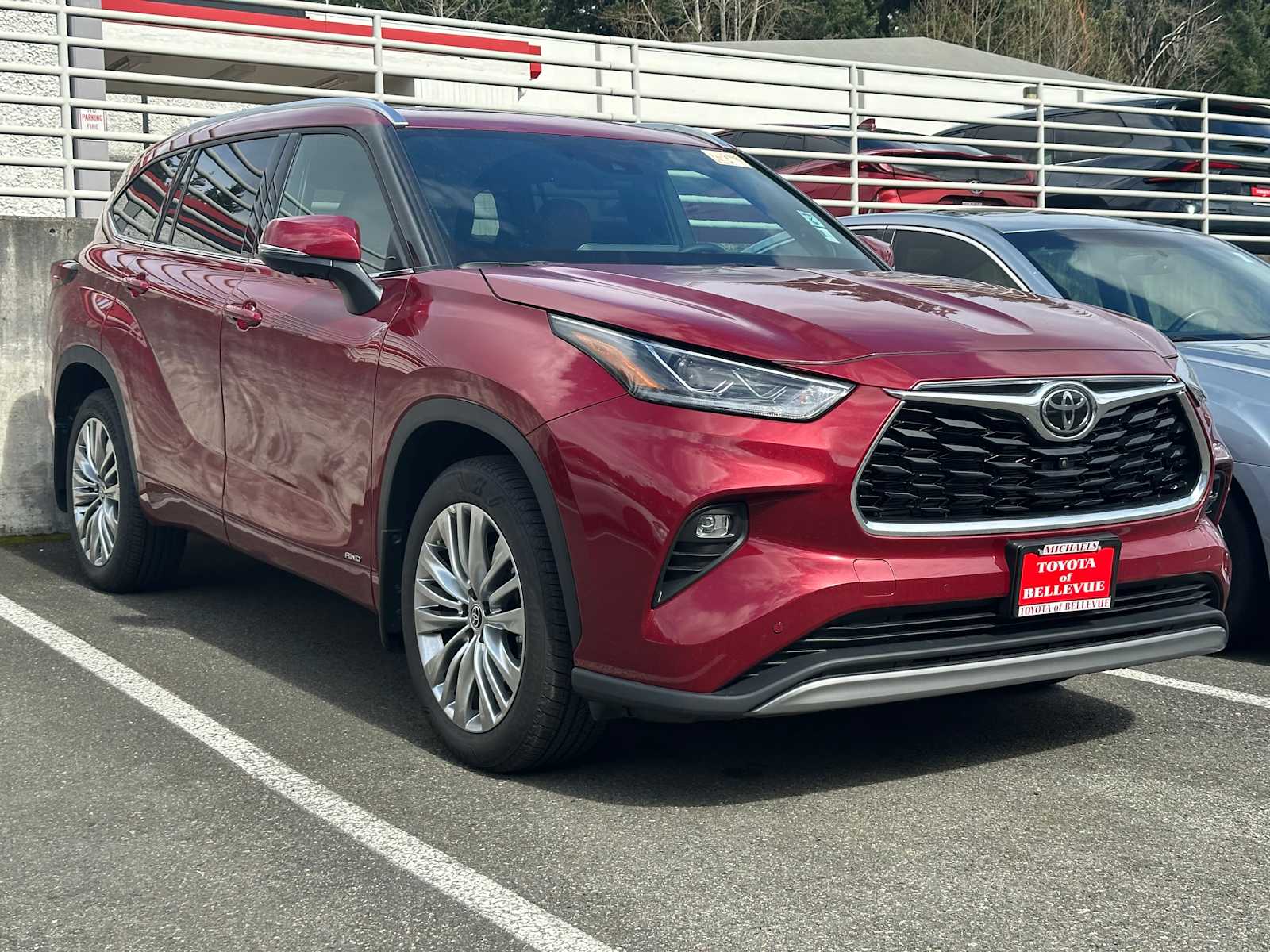 Thumbnail: 2025 Toyota Highlander - 3