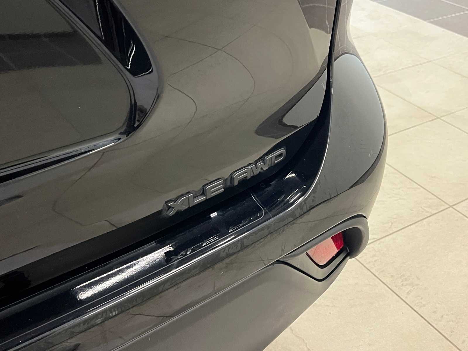 Thumbnail: 2022 Toyota Highlander - 6