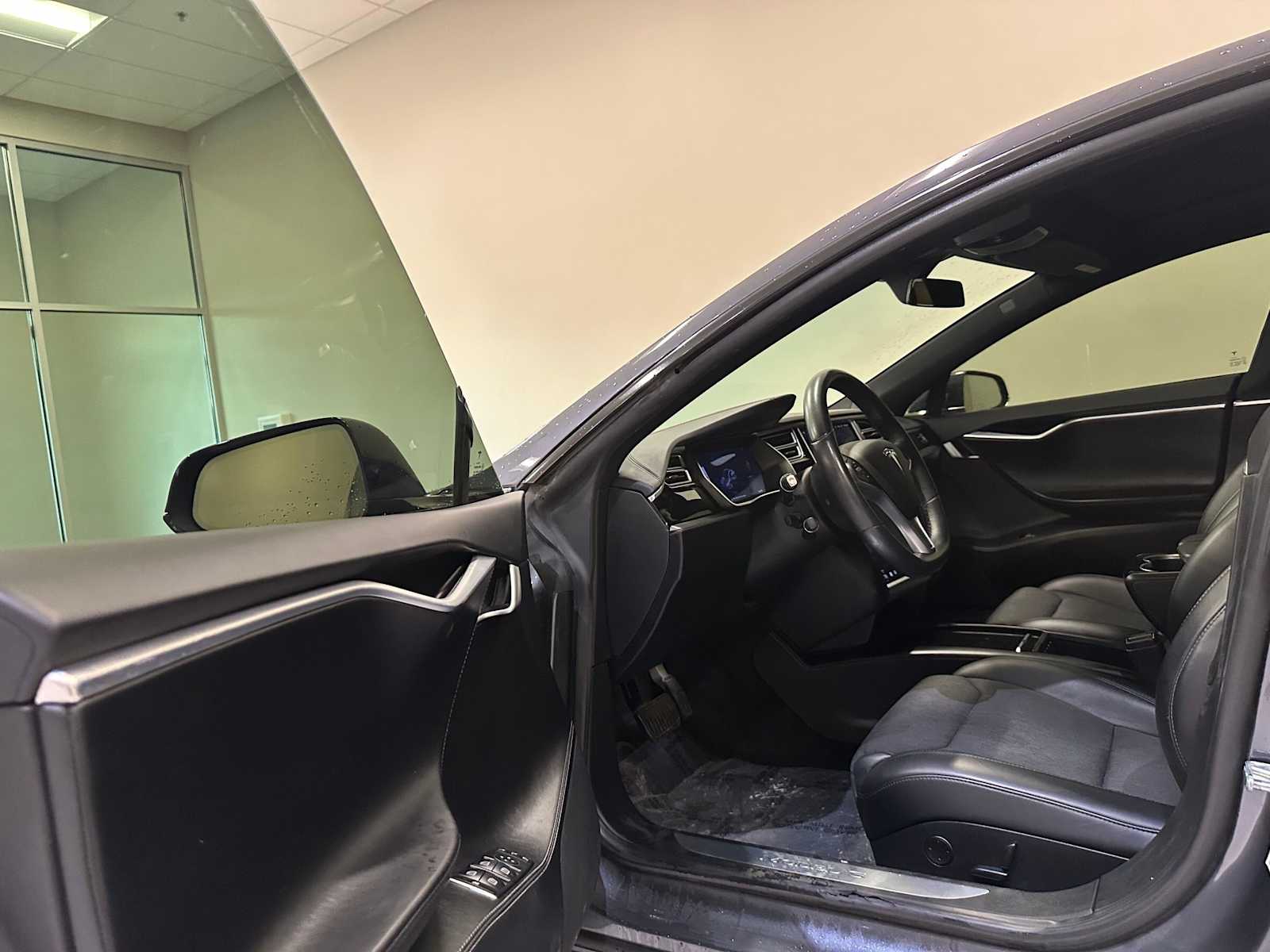 Thumbnail: 2017 Tesla Model S - 25