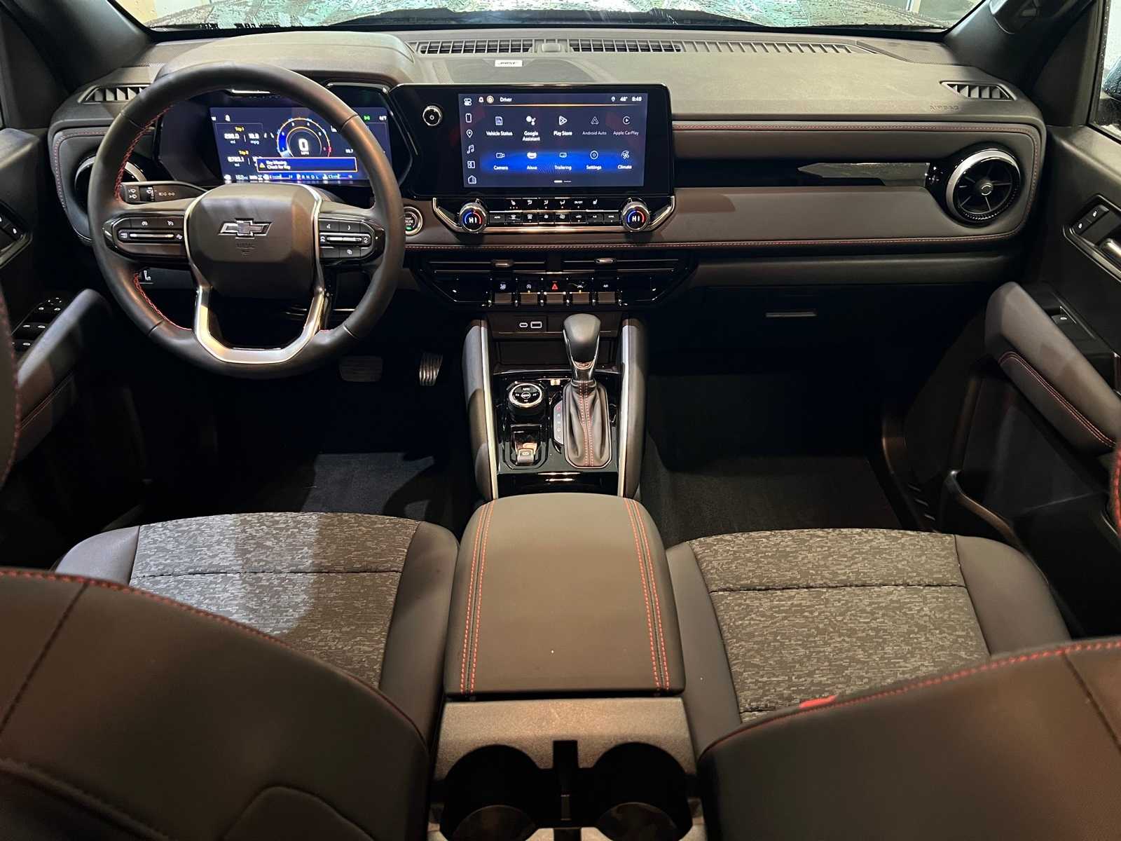 Thumbnail: 2024 Chevrolet Colorado - 10