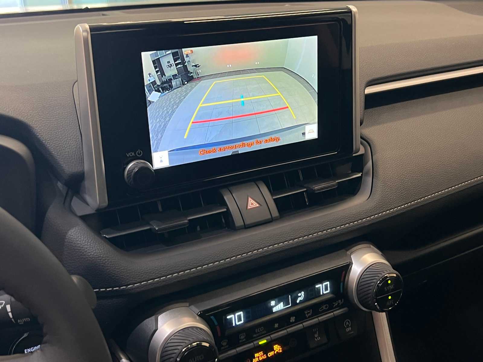 Thumbnail: 2025 Toyota RAV4 - 27