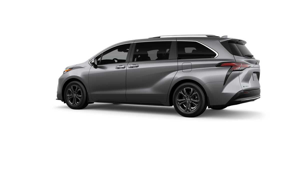 Thumbnail: 2026 Toyota Sienna - 5