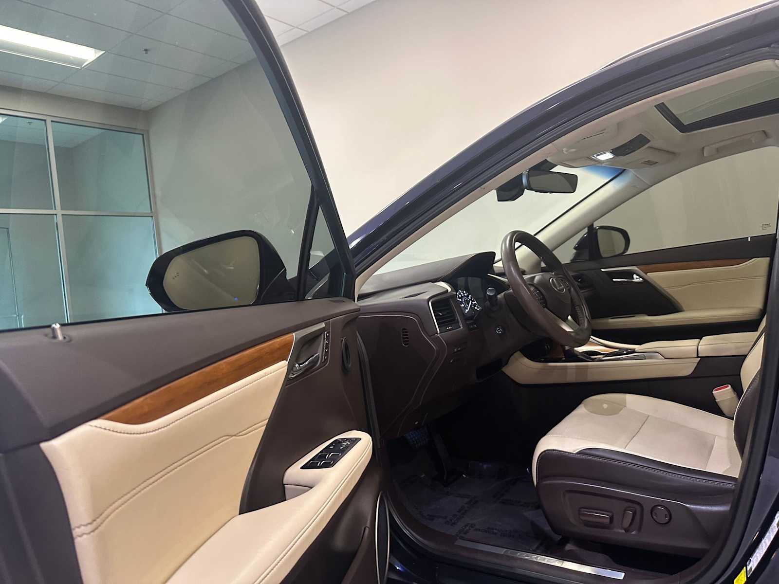 Thumbnail: 2016 Lexus RX - 25