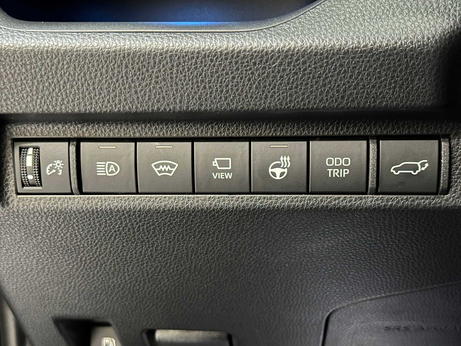 Thumbnail: 2025 Toyota RAV4 - 19