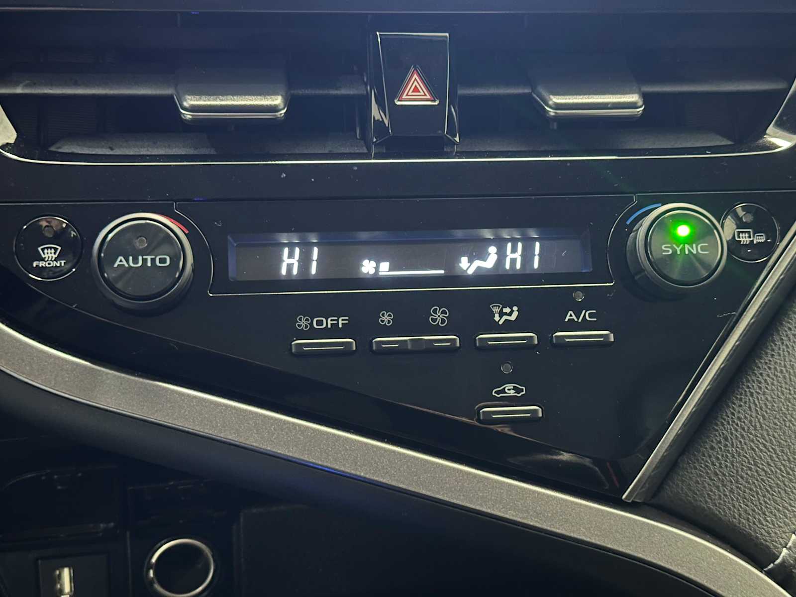 Thumbnail: 2023 Toyota Camry - 14