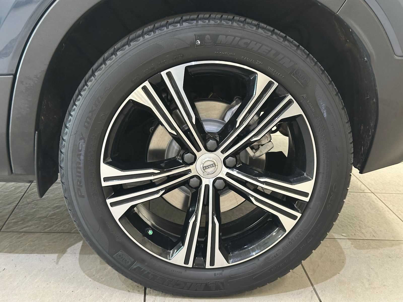 Thumbnail: 2020 Volvo XC40 - 8