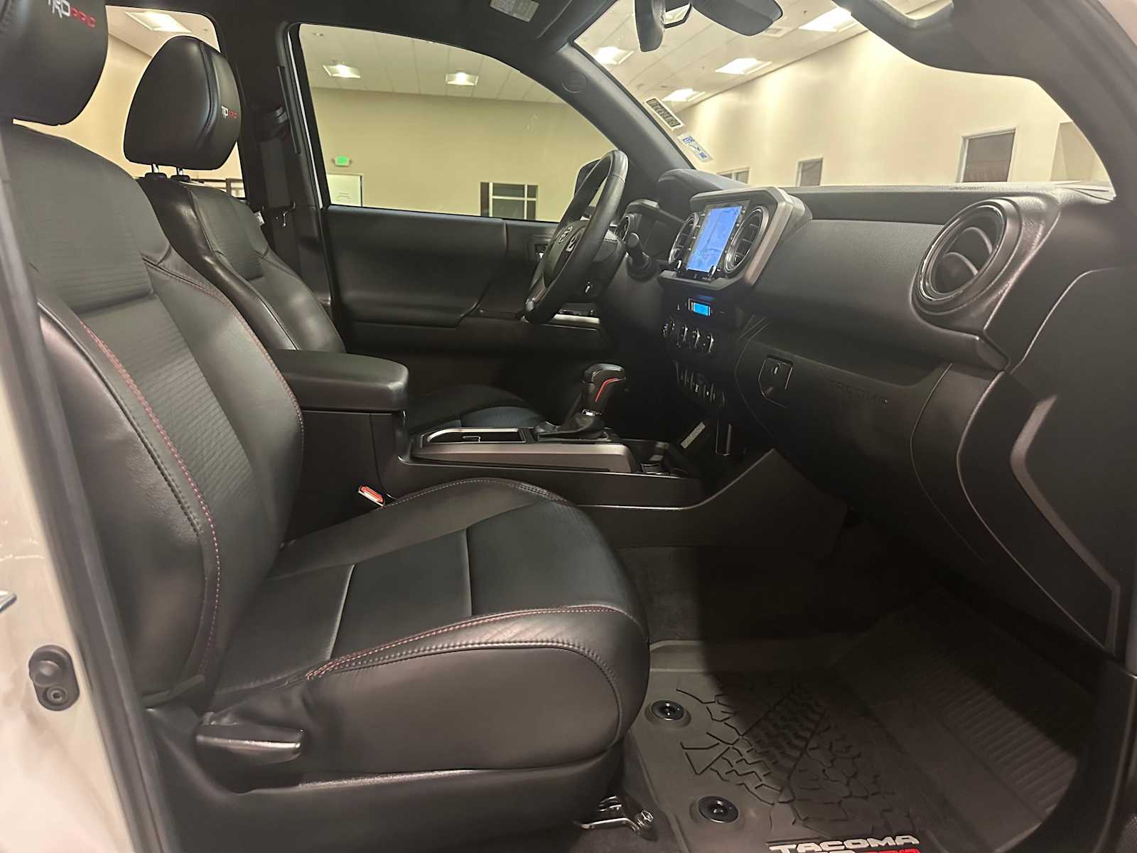 Thumbnail: 2022 Toyota Tacoma - 27