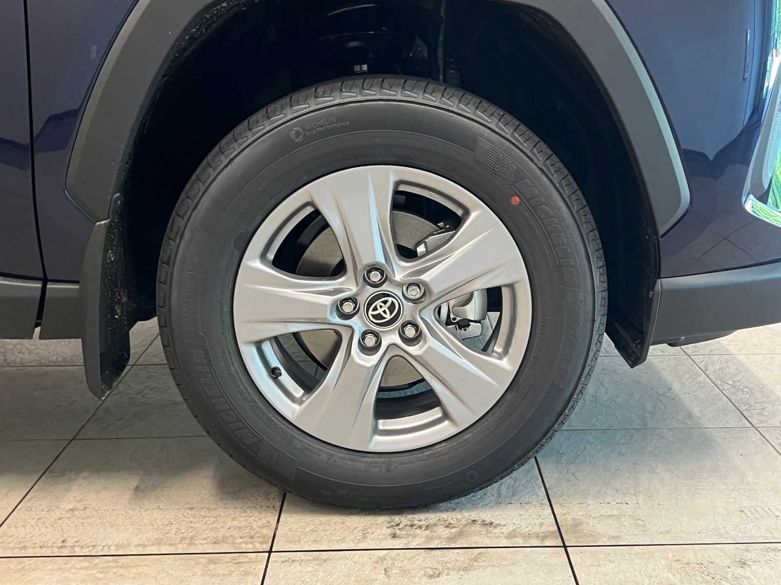 Thumbnail: 2025 Toyota RAV4 - 7